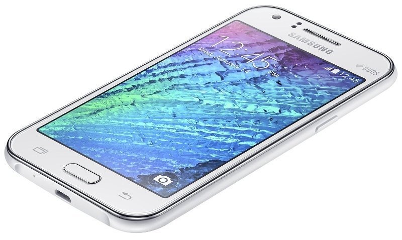 Samsung Galaxy J7 – доступный смартфон с HD дисплеем
