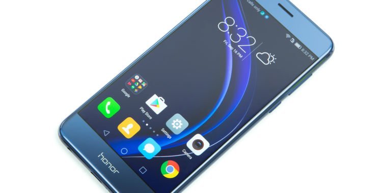 270 евро -  цена нового смартфона Honor 8 Lite с SoC Kirin 655 