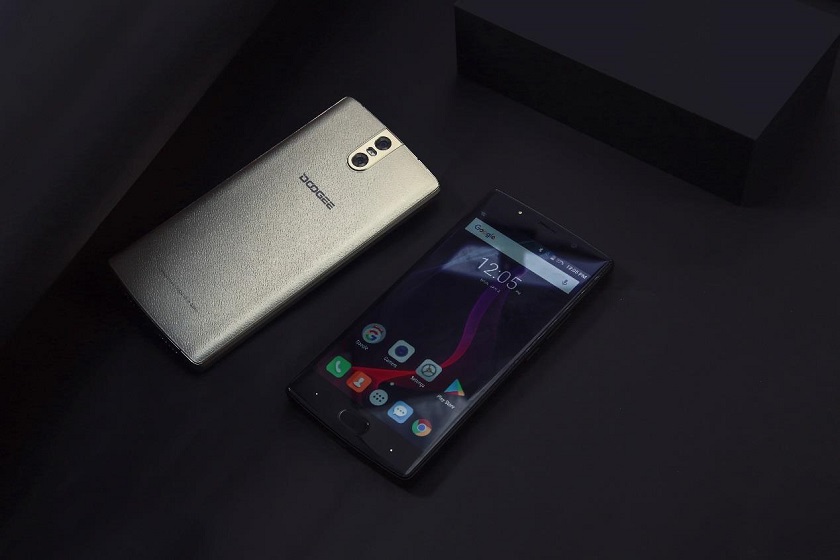 Новинка Doogee BL7000 оснащена емким аккумулятором на 7060 мАч