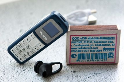 Olmio A02 – ультра маленький мобильник