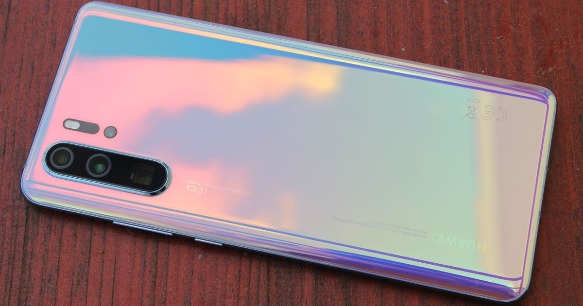 Huawei P30 Pro получил обновленную версию в новом цвете