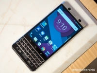 Новый QWERTY-смартфон от компании BlackBerry - изображение