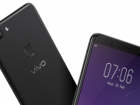 Представленный смартфон Vivo V7+ получил 24Мп фронтальную камеру - изображение