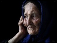 «Специальный сотовый телефон» для пожилых от российского производителя - изображение