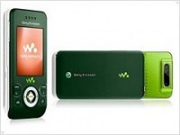 Sony Ericsson W580i в зеленом цвете ко дню Святого Патрика - изображение