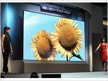 Giant 149-inch OLED TV from Mitsubishi 