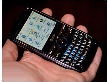 QWERTY-phone Pantech Link (Photo)