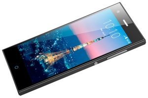 ZTE Blade V2 – средний смартфон с отличными камерами  - изображение