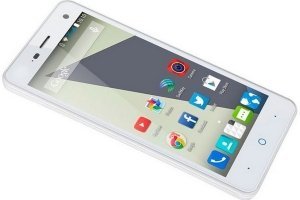 ZTE Blade L3 – недорогой смартфон на новом анероиде   - изображение