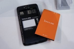 Innos D6000 – премиальный смартфон с двумя аккумуляторами  - изображение