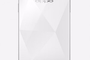 Oppo Mirror 5 – смартфон с задней крышкой от R1C  - изображение