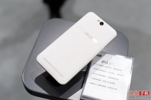 Asus Pegasus 2 Plus – недорогой смартфон с флагманскими характеристиками  - изображение