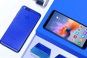 Huawei  выпустила смартфон Honor View 10 и анонсировала продажи модели Honor 7X - изображение