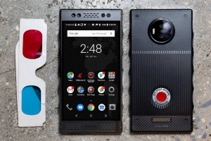 RED Hydrogen One наконец-то поступил в продажи - изображение