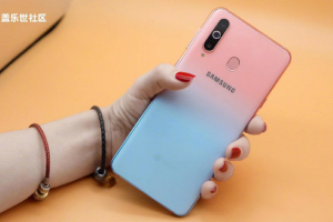 Смартфон Samsung Galaxy A8s Female Edition официально поступил в мировые продажи - изображение