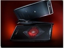 Официальное фото Motorola Droid RAZR - изображение