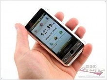 Смартфон Samsung i900 представлен официально - изображение