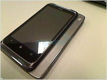Оригинальный слайдер HTC T8788 под управлением Windows Phone 7