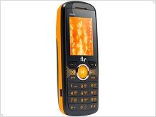 Простой Fly DS155 с Dual-SIM с мощным аккумулятором