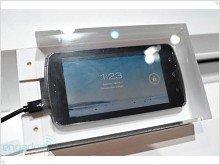  The prototype smartphone Fujitsus Android 4.0 ICS