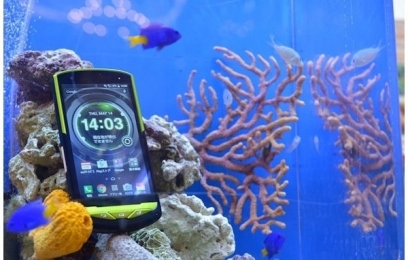Kyocera Torque G02 – смартфон для подводной связи  - изображение