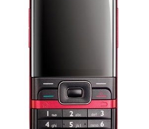 Мажор-style: iPhone 5 в золотом корпусе с бриллиантами - изображение