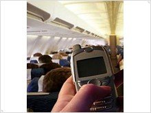 Совершен первый в мире звонок с мобильного телефона на борту самолета