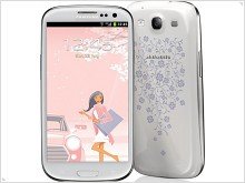 Линейка Samsung La Fleur 2013 пополнилась женскими смартфонами