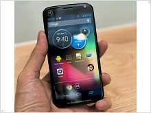 Фото смартфона Motorola XT912A (Видео)