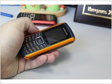 Противоударный телефон Samsung E2370 фото и видео обзор