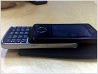 Фото: живые фотографии QWERTY-смартфона Sony Ericsson Paris - изображение 2